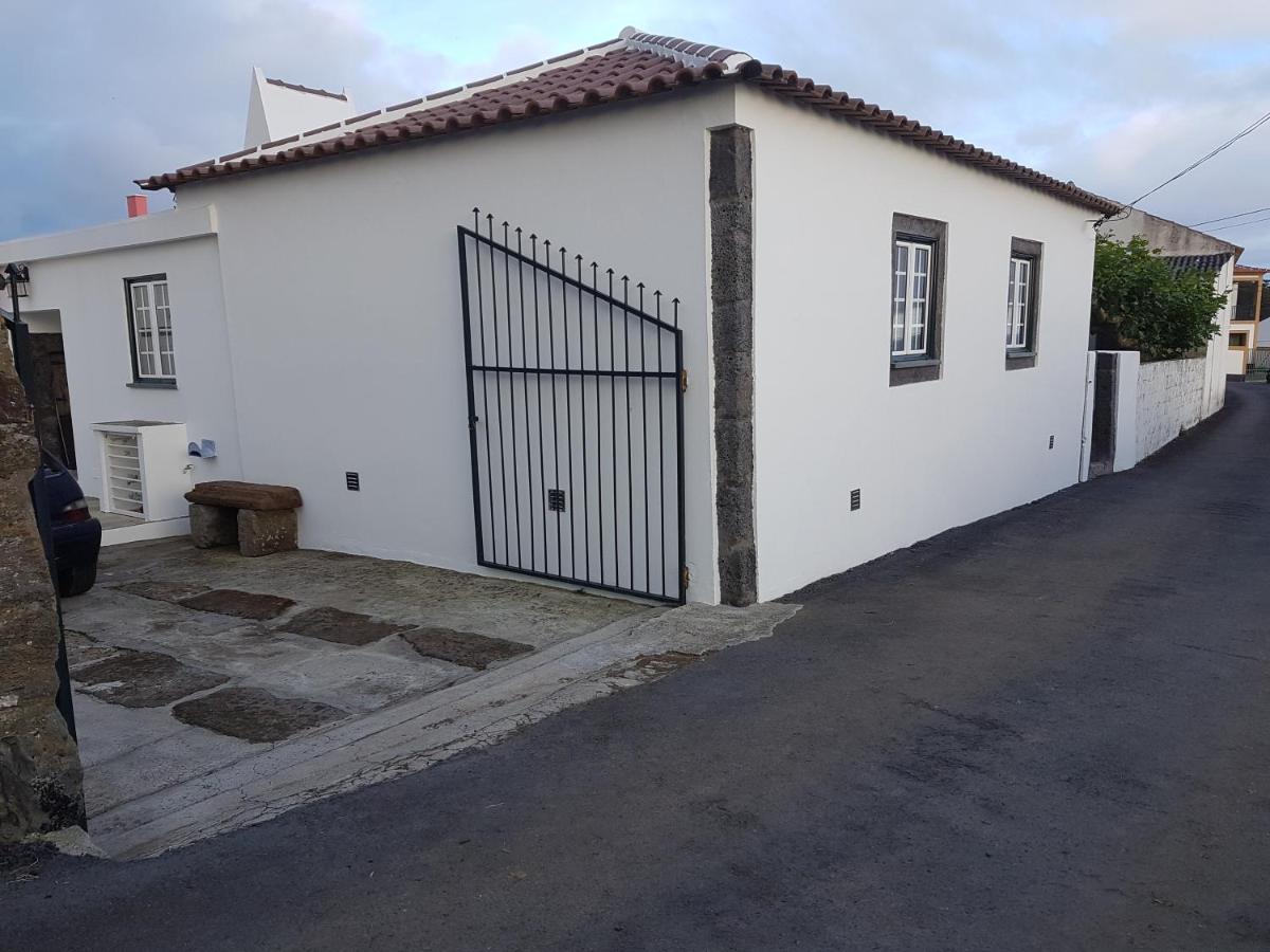 Golden House Villa Angra do Heroismo Luaran gambar